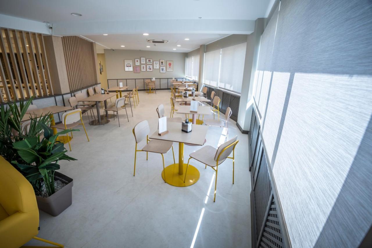 סוריה Hotel Restaurante Cadosa מראה חיצוני תמונה