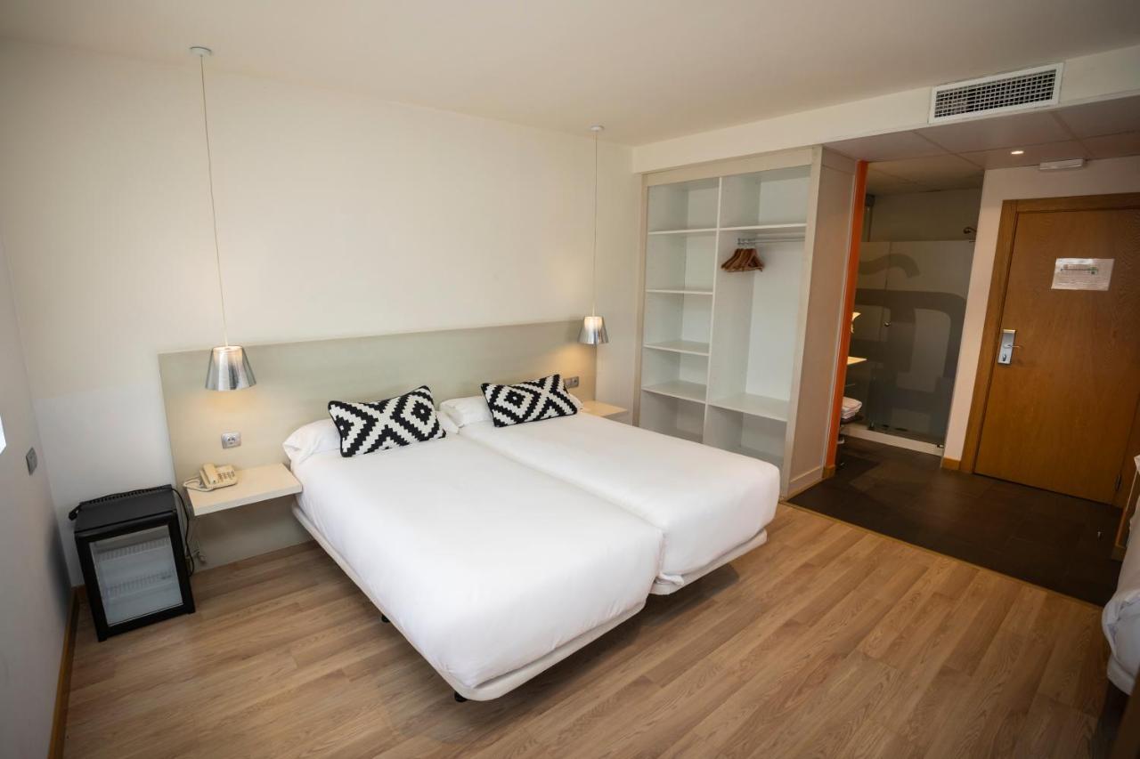 סוריה Hotel Restaurante Cadosa מראה חיצוני תמונה